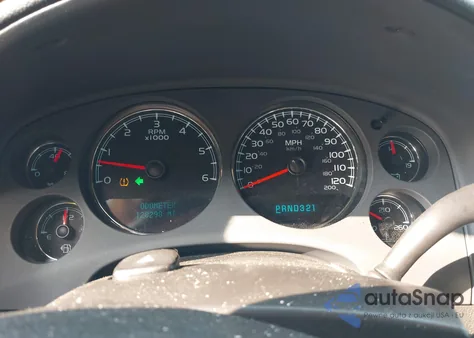 2008 Chevrolet Suburban 1500 Lt z USA, uszkodzony, nr VIN 3GNFK16368G150124